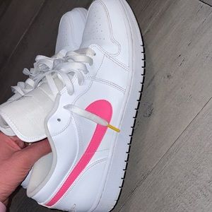 Jordan 1 Low White Multi-Color Swoosh Size 13 Comes with box!